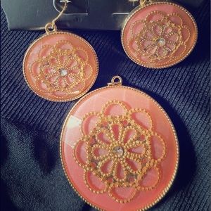 TORRID EARRINGS/PENDANT. $21